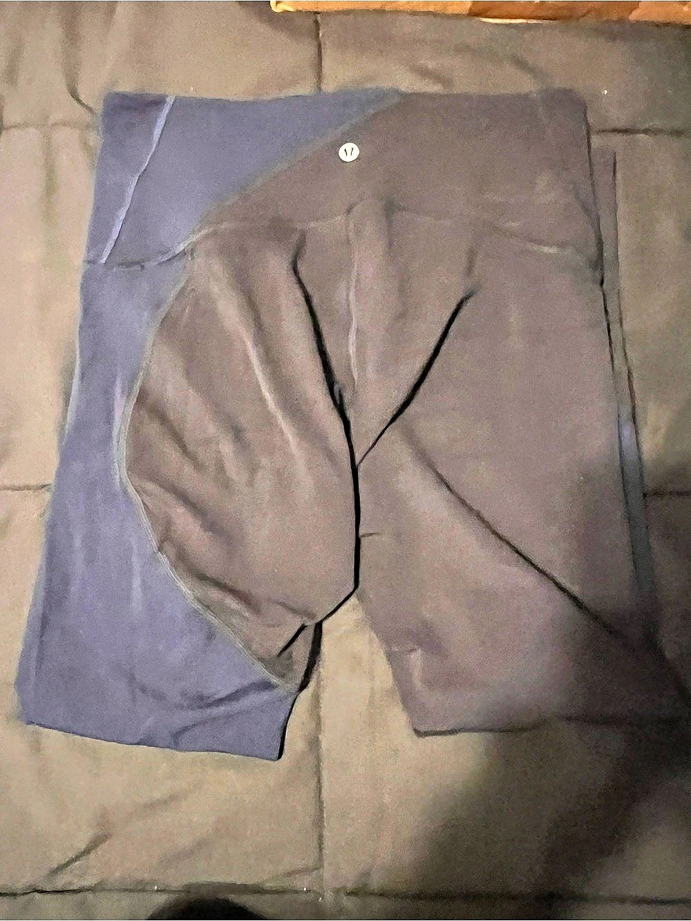 lululemon Nulu Colour Block High-Rise Crop 23" Leggings Blue & Black Size 8